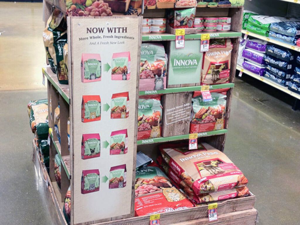 banner-cardboard-displays-pet-supplies